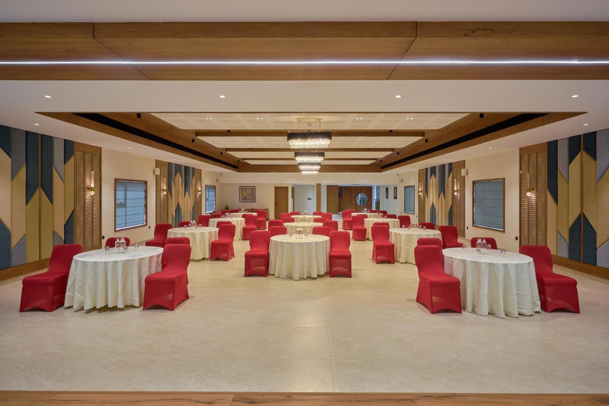 Kowju Airport Hotel Calicut Kondotty エクステリア 写真