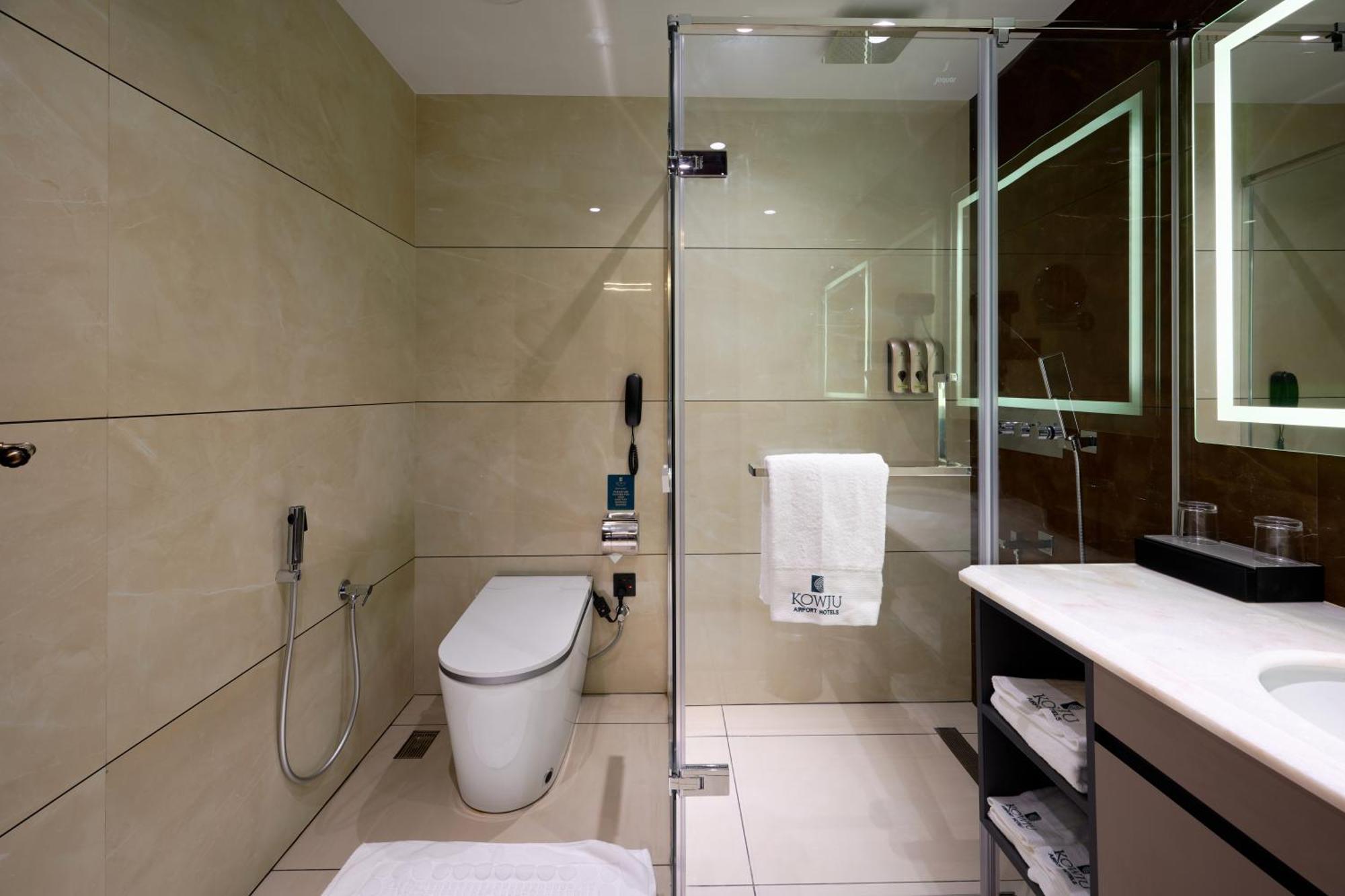 Kowju Airport Hotel Calicut Kondotty エクステリア 写真