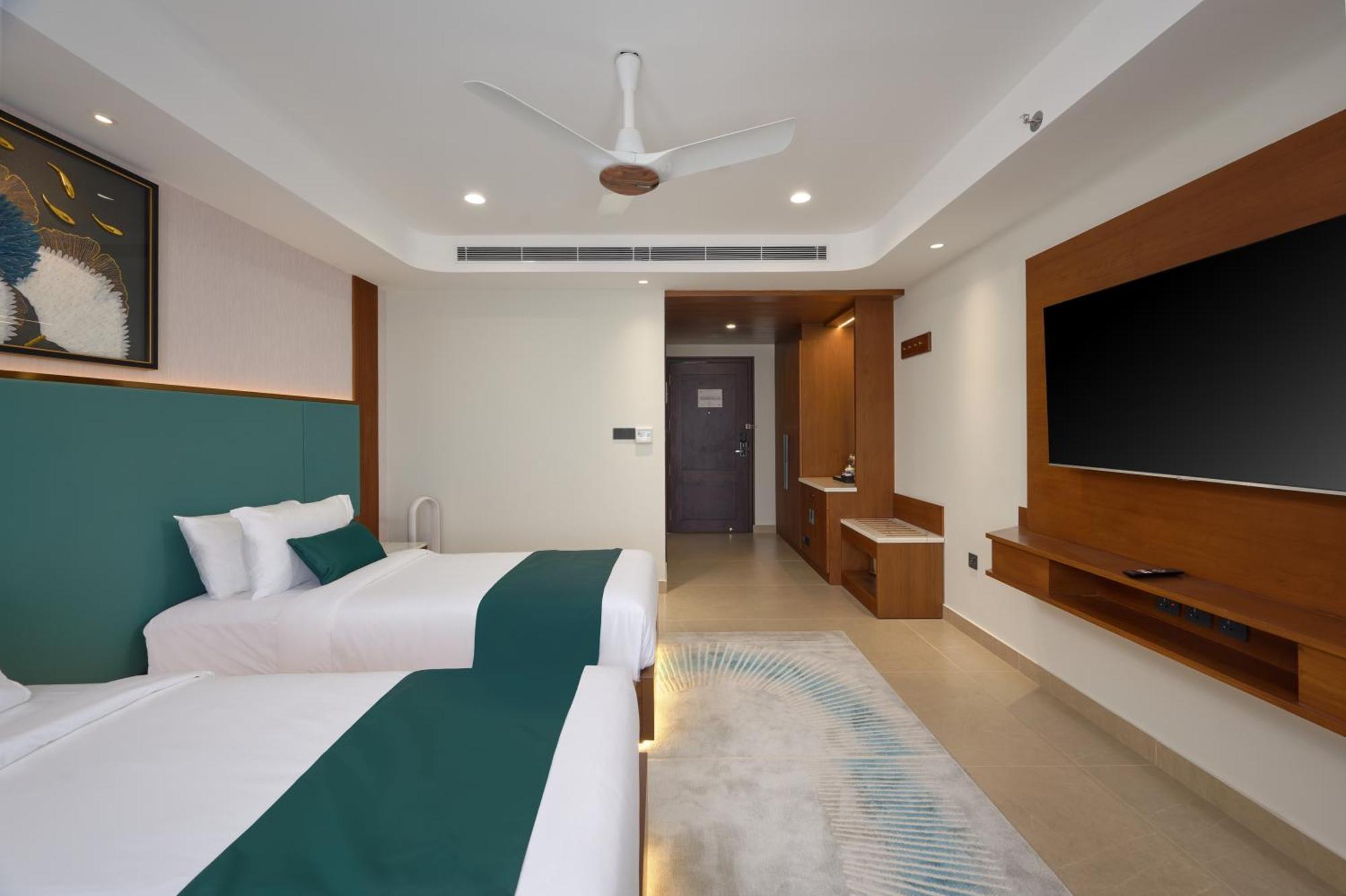 Kowju Airport Hotel Calicut Kondotty エクステリア 写真